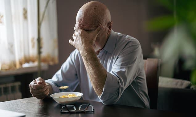 Christmas: NHS urges dementia checks on relatives